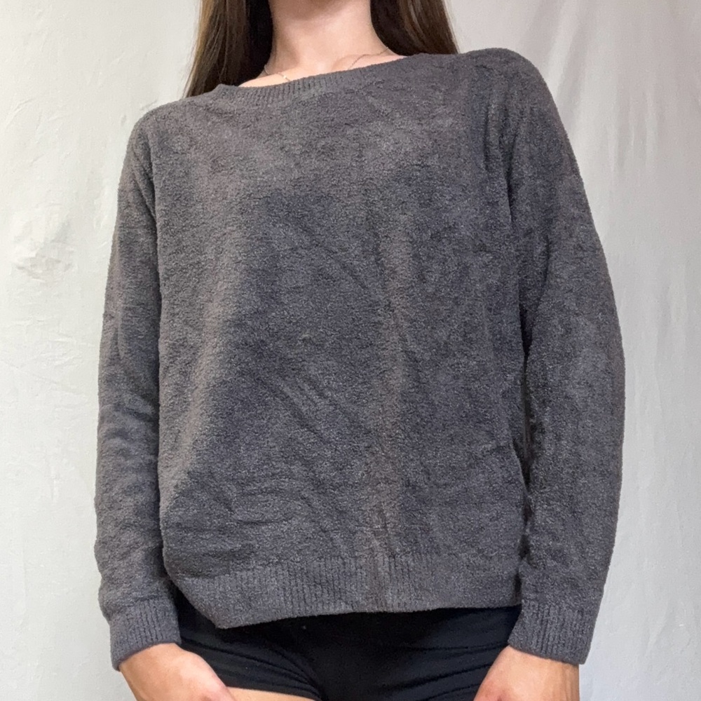 Cozy Women's Gray Knit Sweater